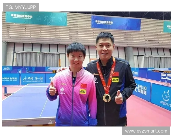 亚锦赛备战记：邱贻可摸头暖莎莎，汗水里藏复仇志