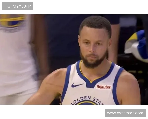 库里麒麟臂惊现!NBA 球星的肌肉反差有多离谱? 库里麒麟臂惊现!NBA 球星的肌肉反差有多离谱?